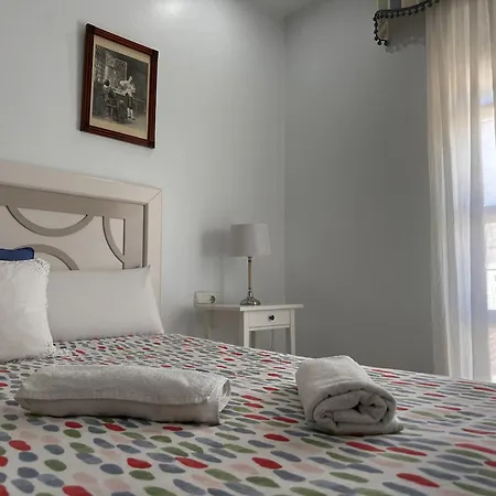 Apartment La Torre De Claustros - Ole Solutions